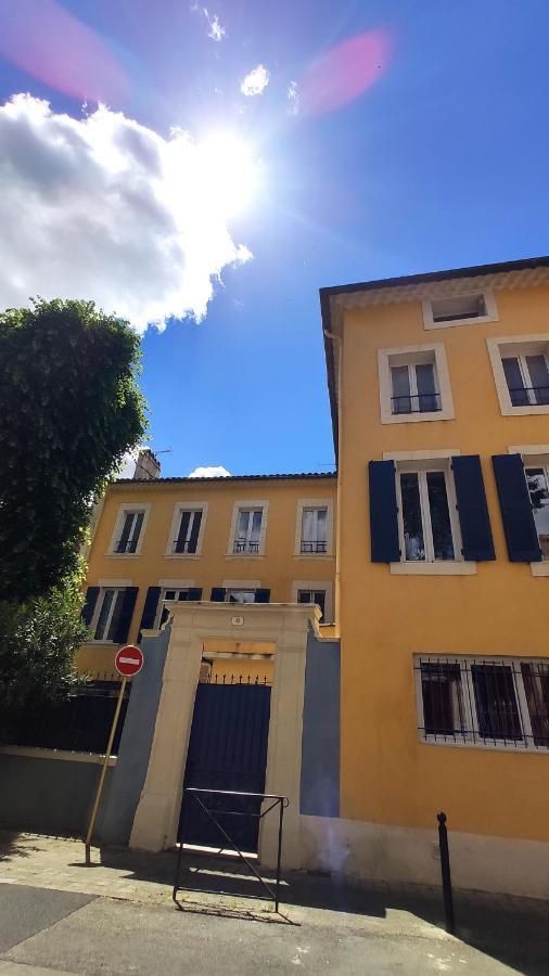 A Deux Pas Du Theatre Daire Orange  Dış mekan fotoğraf